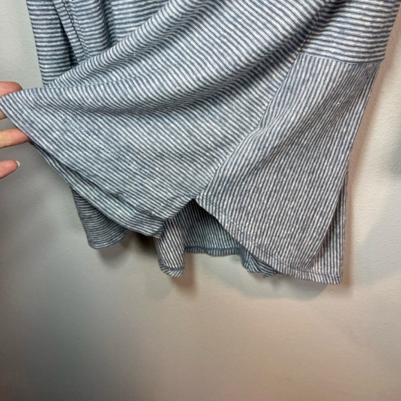 Adrienne Vittadini Striped Linen Tunic Top Blue White Roll Tab Sleeves Sz Small - Picture 8 of 14